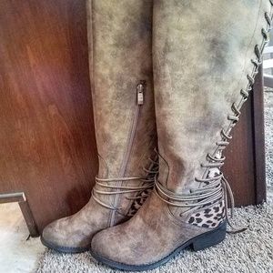 Very Volatile Marcel Boots